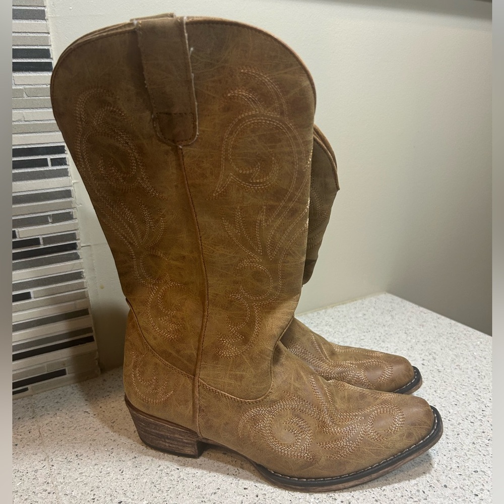 Roper Women's Riley Round Toe Mid Calf Western Boots size 9